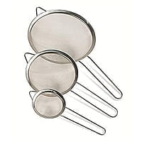 STAINLESSS STEEL STRAINER STAINLESS STEEL SIEVE 3PIECE PER SET STAINLESSS STEEL STRAINER STAINLESS STEEL SIEVE 3PIECE PER SET