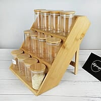 12 PIECES SPICE CONTAINERS WITH BAMBOO LIDS AND STEP ORGANISER 12 PIECES SPICE CONTAINERS WITH BAMBOO LIDS AND STEP ORGANISER