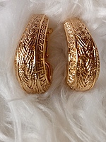 NON-TARNISHING GOLD REPLICA EARRING NON-TARNISHING GOLD REPLICA EARRING