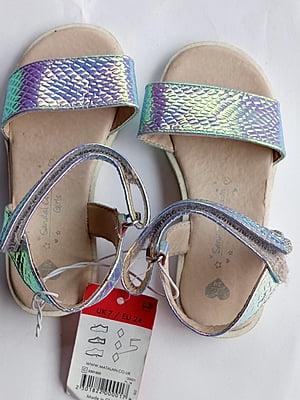 HIGH QUALITY SILVER SPARKLING FLAT SANDAL 0 UK STOCK SHOES  SIZE 7./24