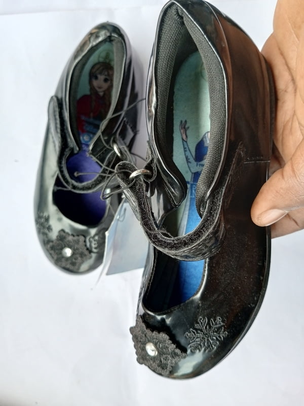 CUTE GIRLS SANDALS SCHOOL SANDALS - UK STOCK SHOES CUTE GIRLS SANDALS SCHOOL SANDALS - UK STOCK SHOES