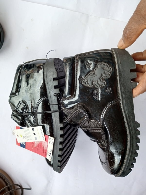 HIGH QUALITY BEAUTIFUL GIRLS ANKLE SHOE - UK STOCK SHOES - SIZE 8/25 HIGH QUALITY BEAUTIFUL GIRLS ANKLE SHOE - UK STOCK SHOES - SIZE 8/25