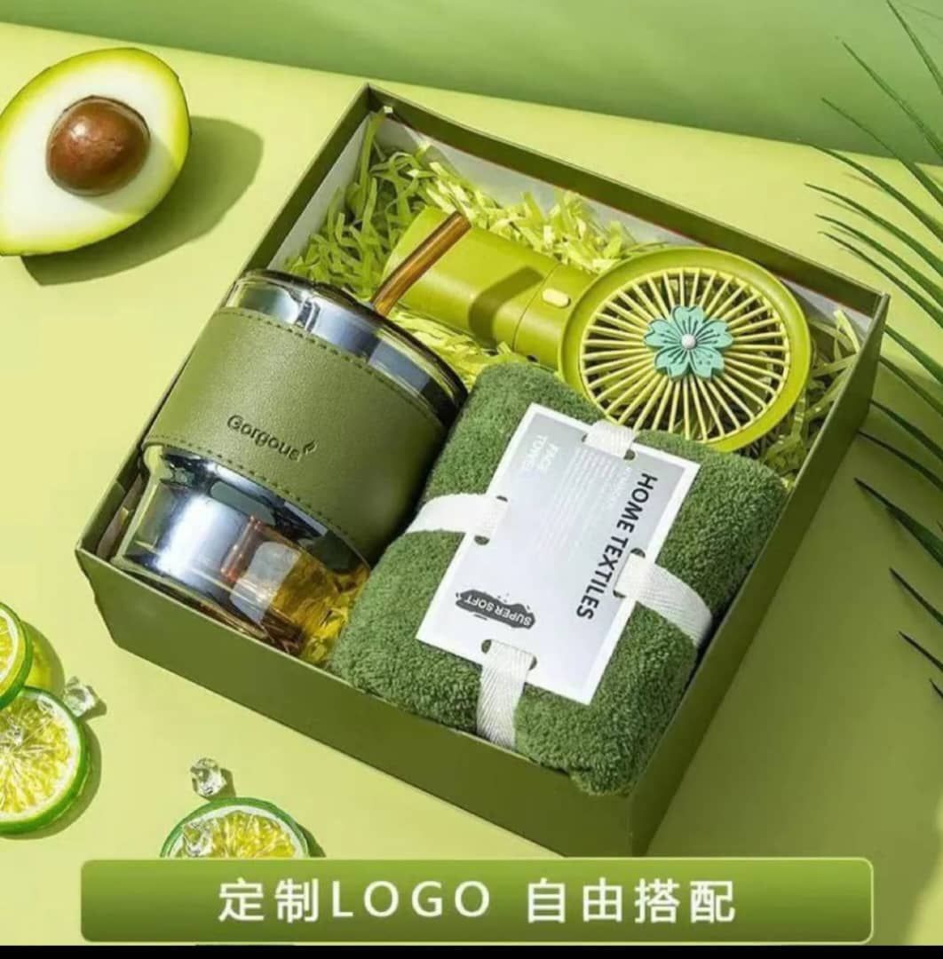 3IN1 GIFT BOX - 1 RECHARGEABLE FAN, 1 MUG & 1 TOWEL 3IN1 GIFT BOX - 1 RECHARGEABLE FAN, 1 MUG & 1 TOWEL